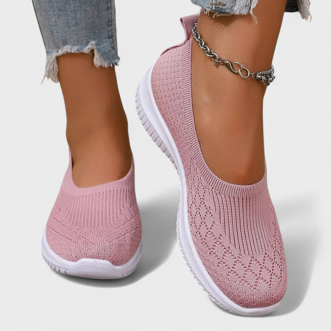 Ρενάτα - Ελαφριά και αναπνέουσα παπούτσια