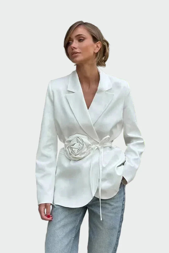 ΛΙΜΠΟΥΣΕ - Κομψό παλτό σε μαύρο χρώμα