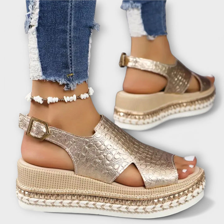 Χέλμα - Γυναικεία σανδάλια