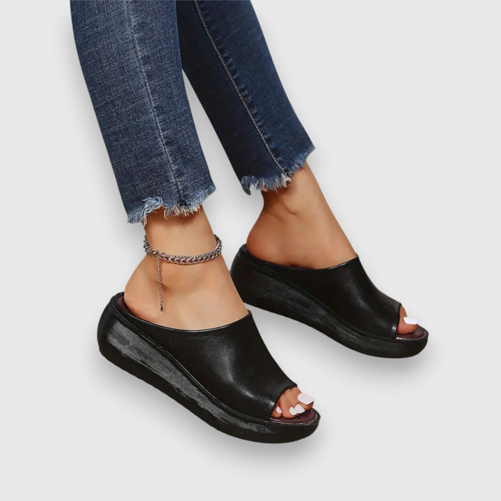 Αμελί - Μαλακά σανδάλια από τεχνητό δέρμα