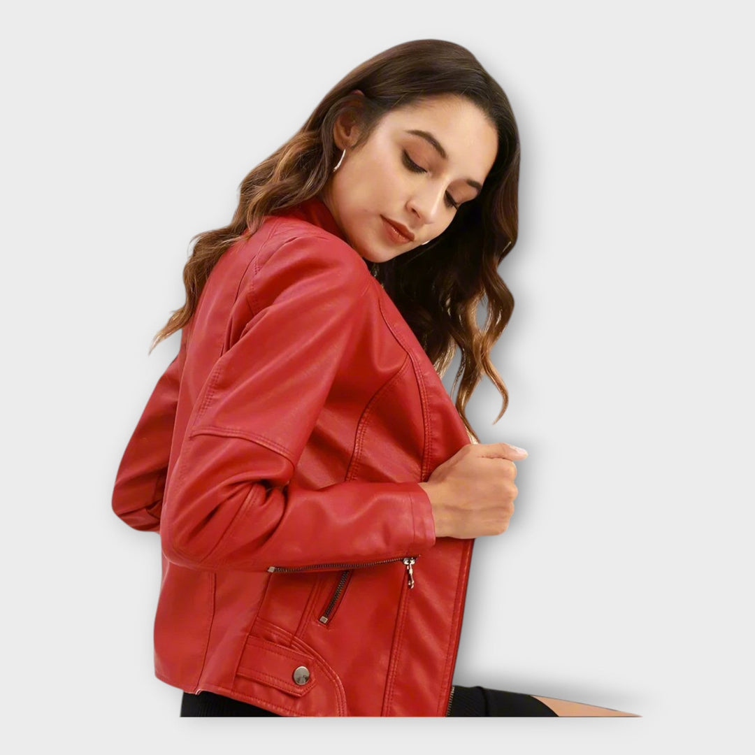 Κομψό δερμάτινο σακάκι με μοντέρνα γραμμή και διαχρονικό στυλ